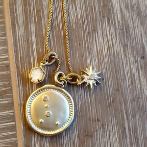 Kendra scott necklace